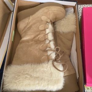 Fur boots